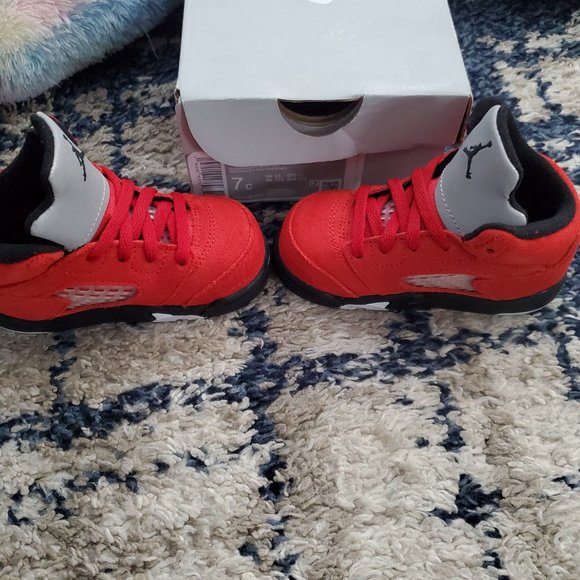 Toddler Jordan Gym Shoe - Picture 5 of 6